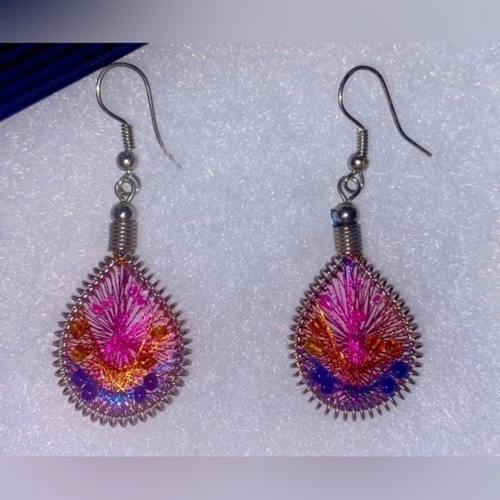 NWT Handmade Peacock Feather Earrings Multi Color OS